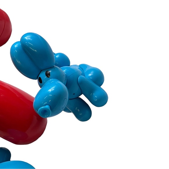 Moose Toys Squeakee The Balloon Dog Red Electronic Pet Interactive Sounds Moves. - Picture 15 of 16